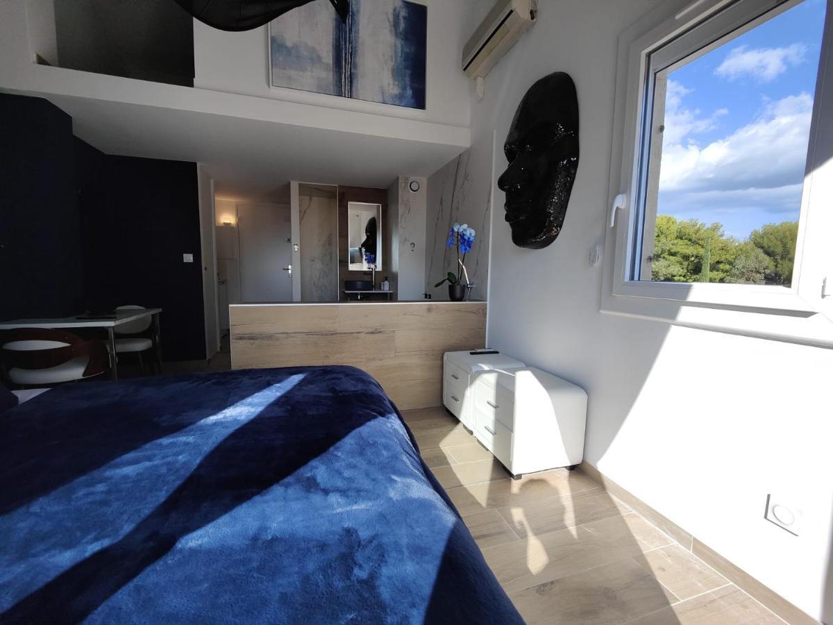 Suites Jm - Les Pins Marines - Jacuzzi & Vue Mer Bandol Dış mekan fotoğraf