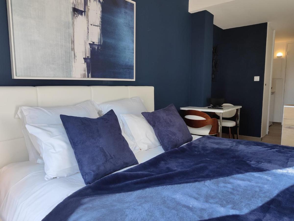 Suites Jm - Les Pins Marines - Jacuzzi & Vue Mer Bandol Dış mekan fotoğraf